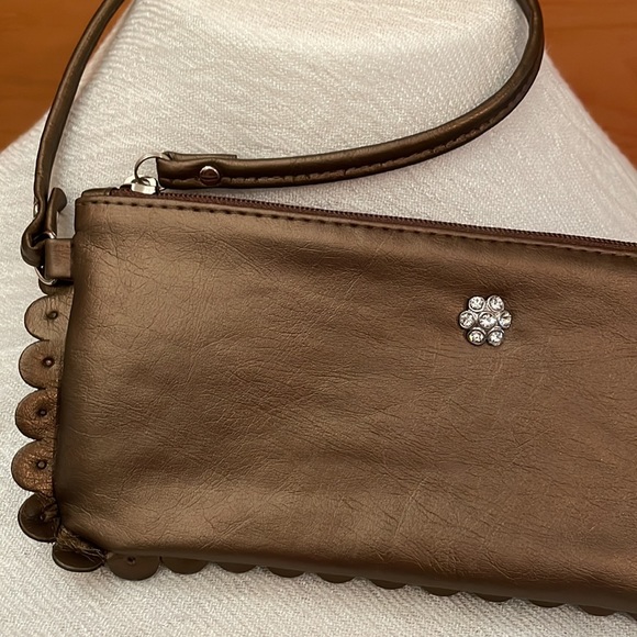 New! 10-piece make-up/brushes set with sharpener and zippered case - Picture 6 of 12